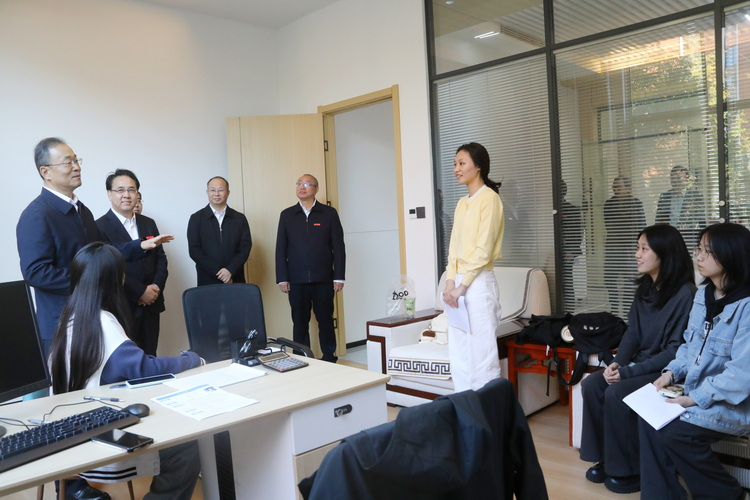 副省长孙洪山来我司调研指导工作
